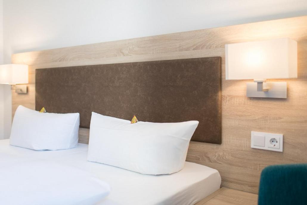 Hotel Pelikan Бойрон Екстериор снимка